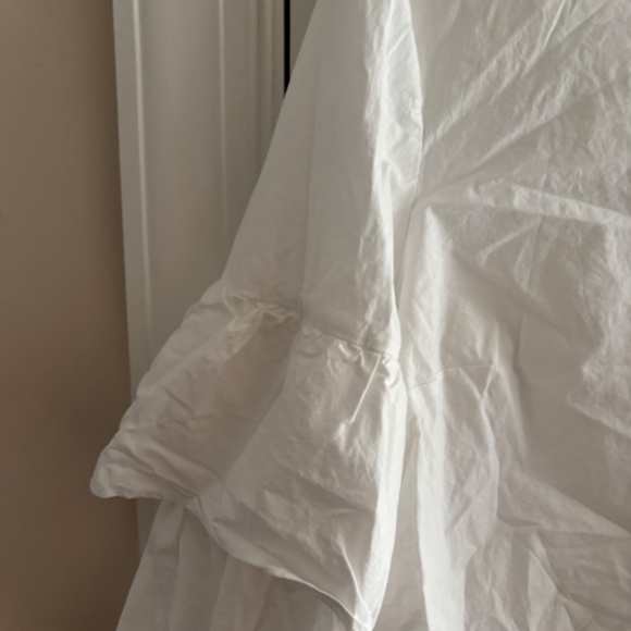 Mercantile White L/S Top w/Fancy Sleeves - Picture 6 of 7